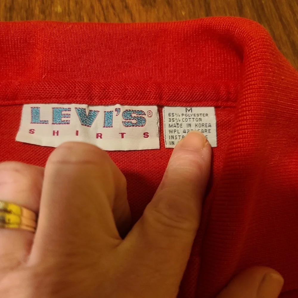 Levi’s Red 80s Vintage Polo Shirt Size M Short Sleeve